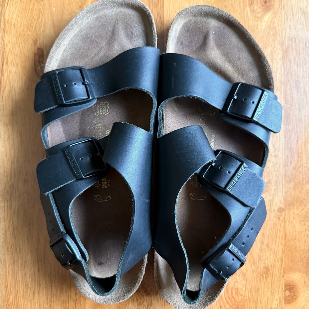 Men’s Birkenstock Milano Black Leather Brown Footbed